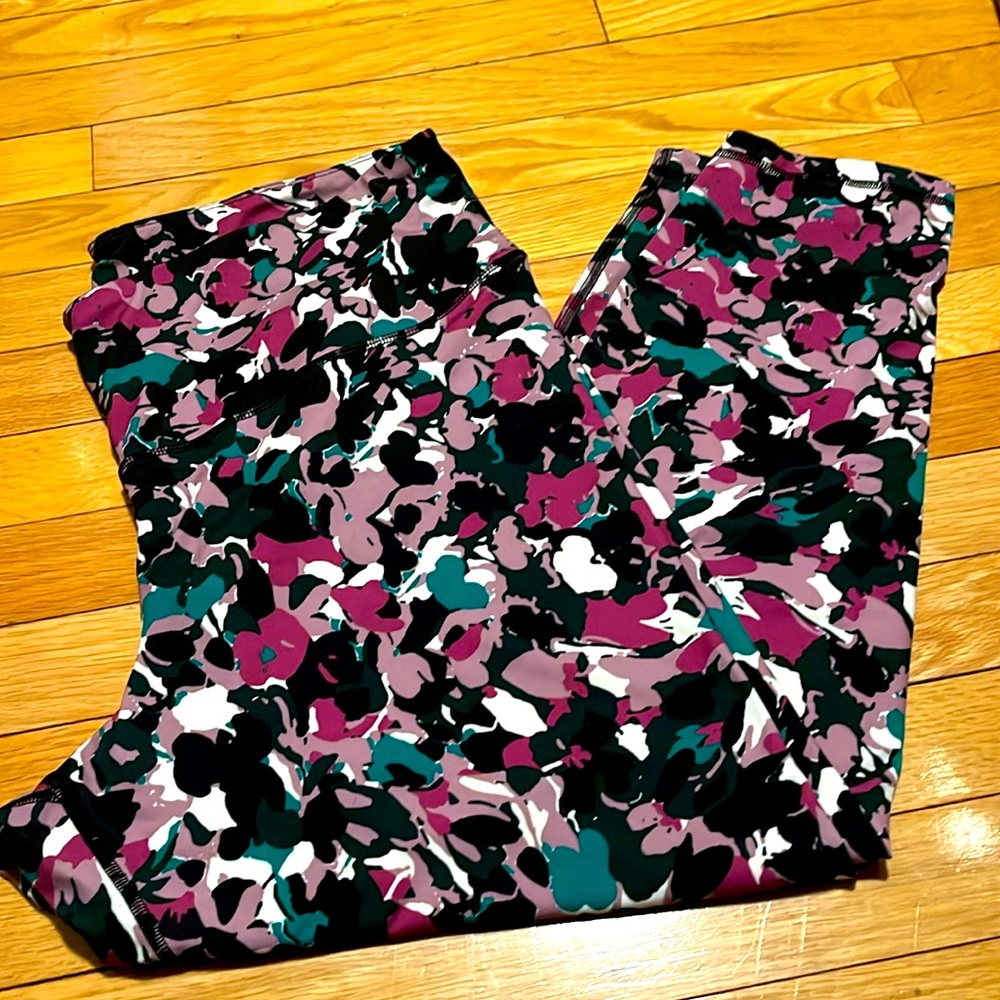 Old Navy Multicolor Floral Leggings
